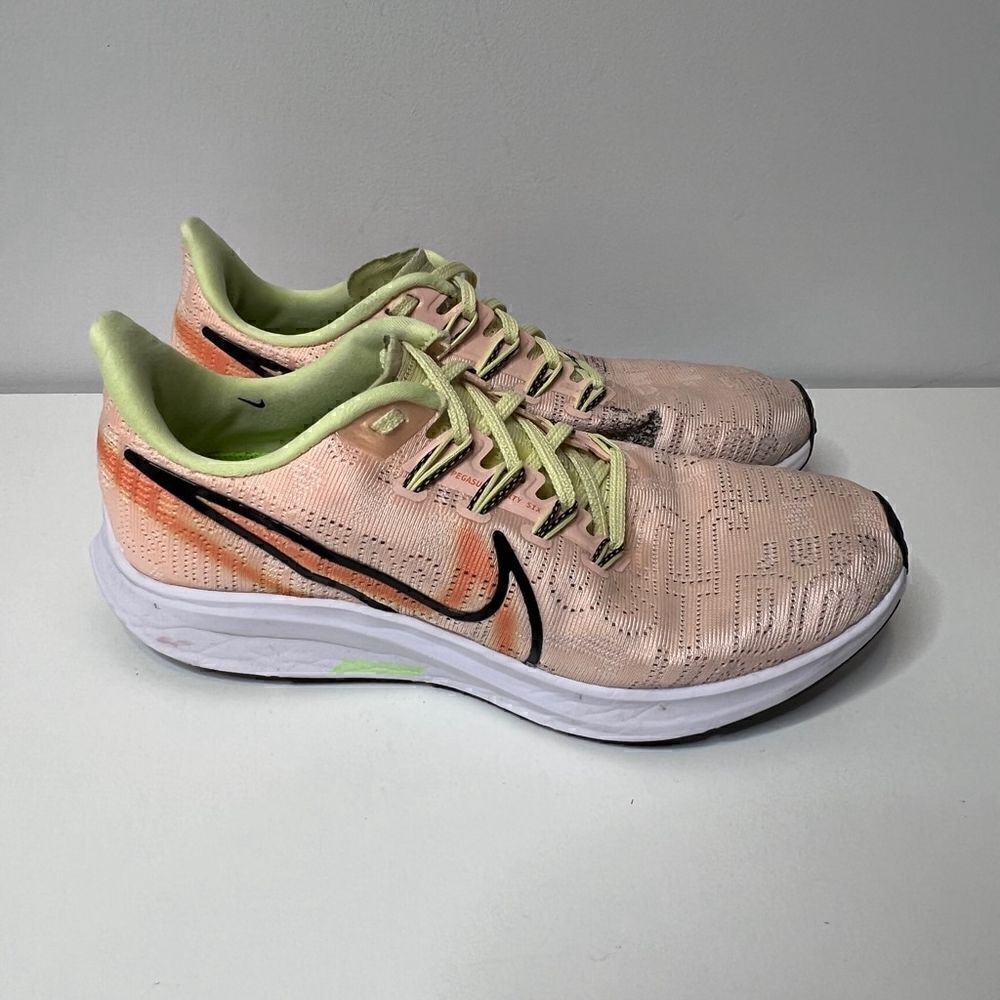 Nike Air Zoom Pegasus 36 Womens Size 7.5 Crimson Tint Pink AV6259-800